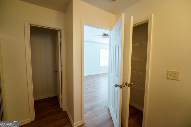 Building Photo - 2555 Flat Shoals Rd