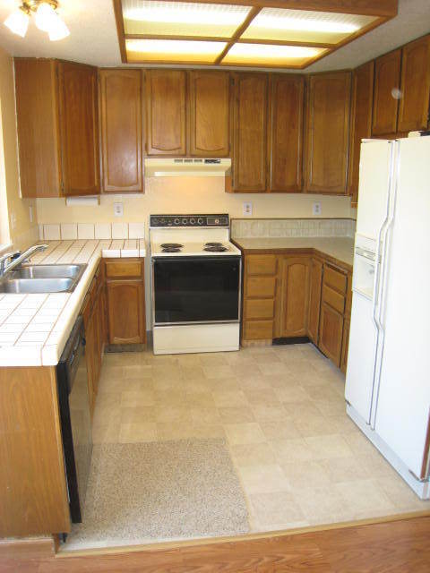 Building Photo - Charming 3-bedroom, 1-bathroom home!