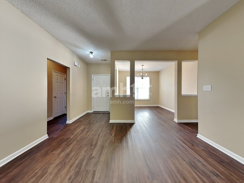 Building Photo - 6039 Willomere Cir