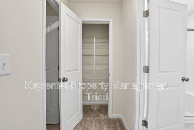 Building Photo - 4009 Beckton Trl