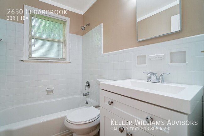 Building Photo - 2650 Cedarbrook-