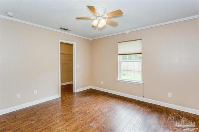 Building Photo - 4979 Vizcaya Dr