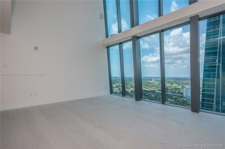 Building Photo - 1451 Brickell Ave