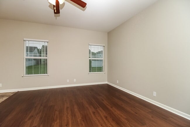 Building Photo - 2418 Salem Glen Xing