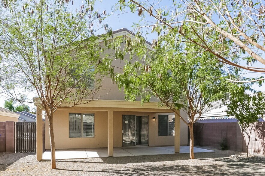 Building Photo - 12456 W Mandalay Ln