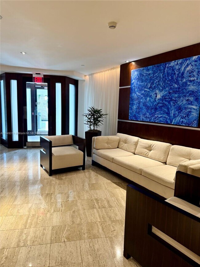 Building Photo - 2451 Brickell Ave