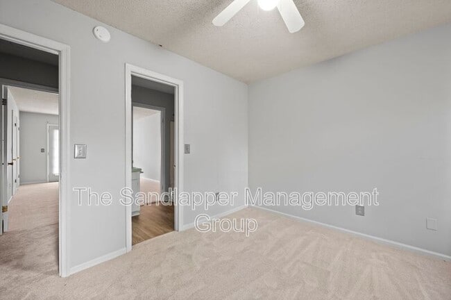 Building Photo - 3616 Peppertree Ln