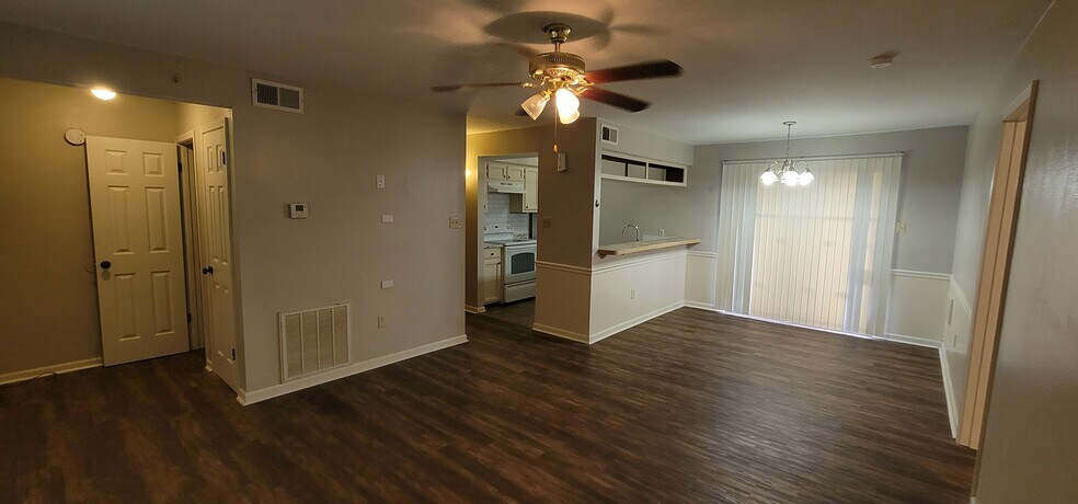 Building Photo - 1748 Port Dr