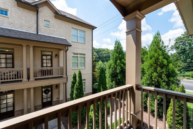 Building Photo - 317 Garland Woods Ct