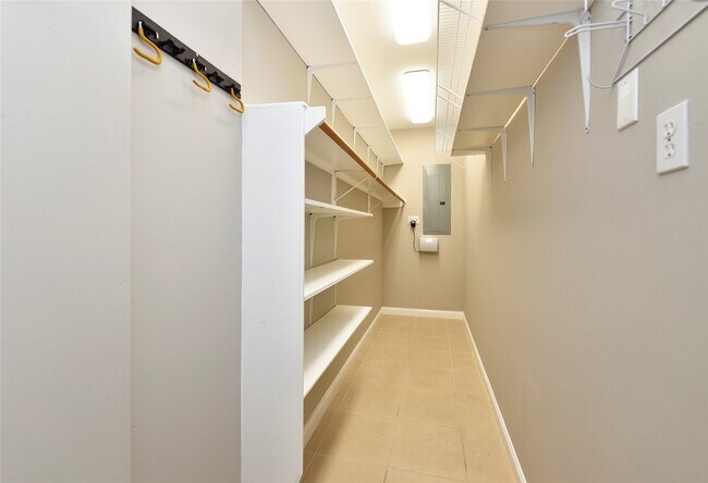 Building Photo - 19810 Emerald Leaf Dr