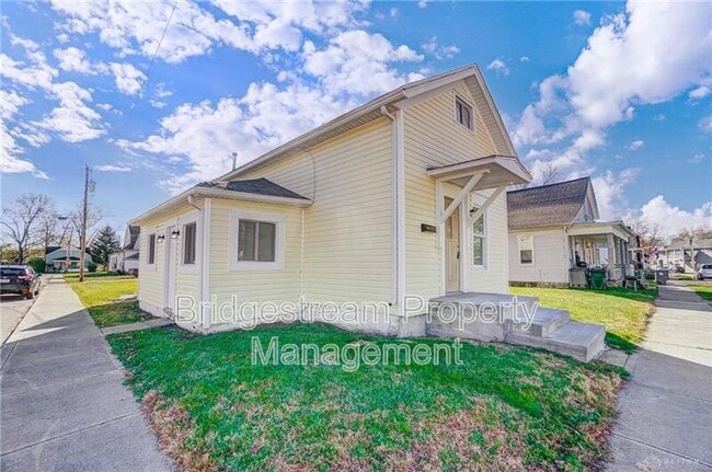 Primary Photo - 601 1/2 S Walnut Street