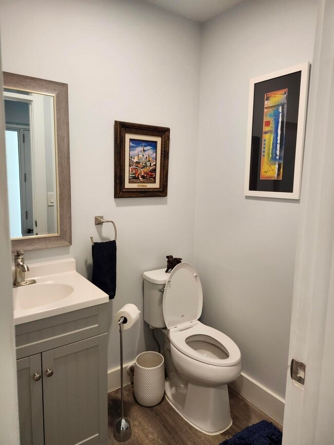 Building Photo - 1707 Consulate Pl