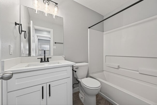 Building Photo - 4922 Comal River Loop