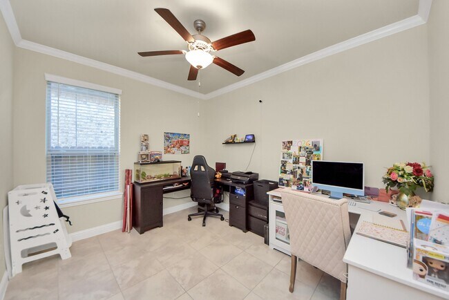 Building Photo - 6703 Sandia Crest St