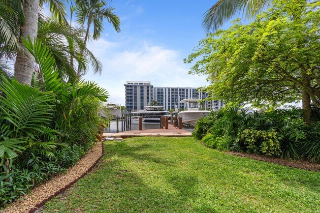 Building Photo - 5552 N Ocean Blvd
