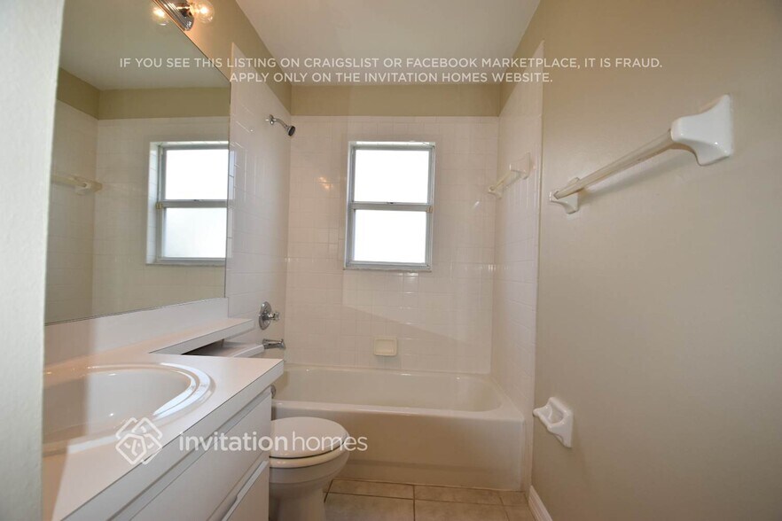 Building Photo - 603 Lakemont Dr
