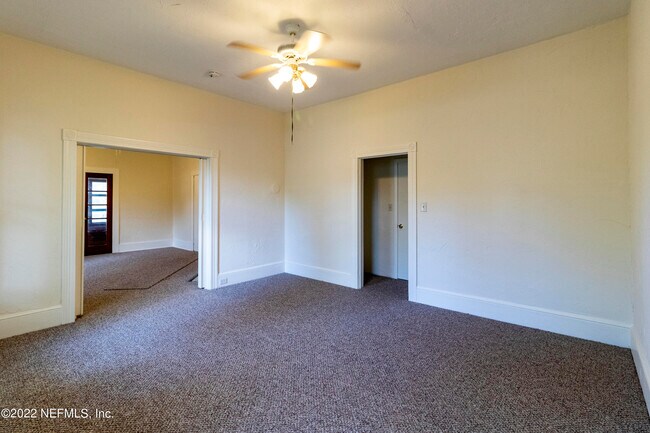 Building Photo - 24 Riberia St