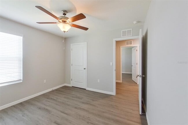 Building Photo - 8677 SW 44th Ct