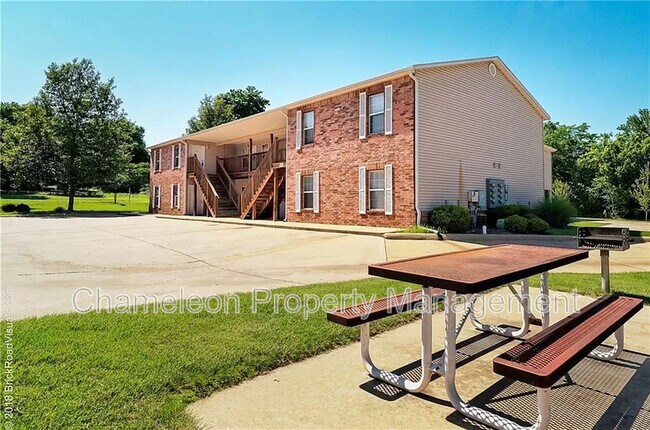 Building Photo - 1431 Sligo St