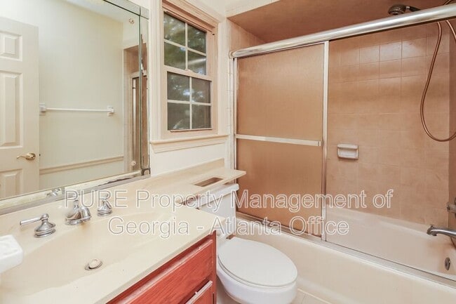 Building Photo - 938 Lost Valley Dr SE