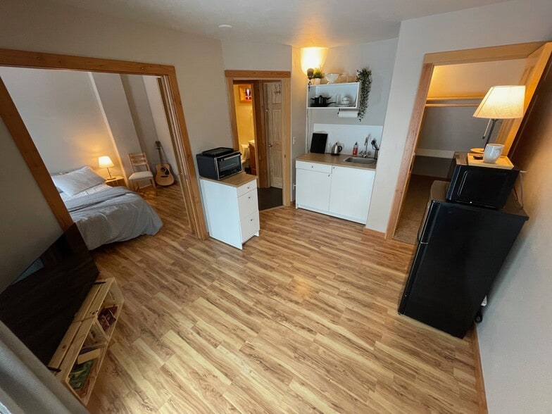 Building Photo - 3107 Dana Ln