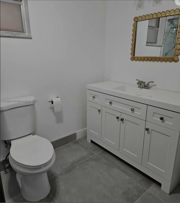 Building Photo - 404 NW 68th Ave