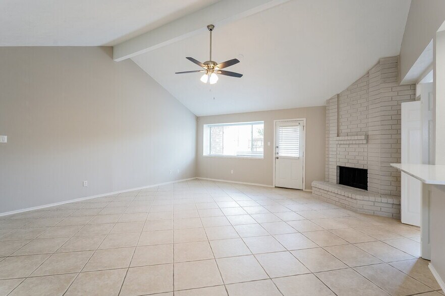 Building Photo - 22111 Eagle Meadow Dr