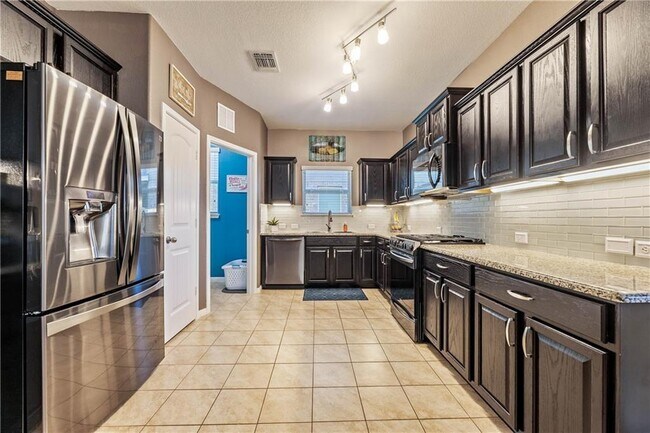 Building Photo - 1512 Hamiltons Wy