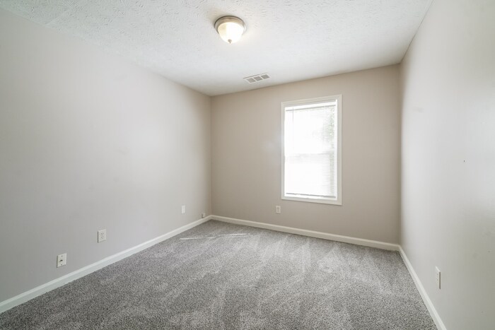 Building Photo - 1631 Pecan Log Pl