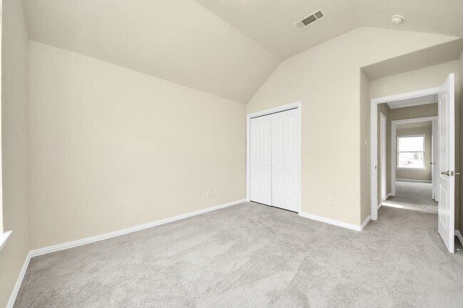 Building Photo - 30243 Twisting Springs Dr