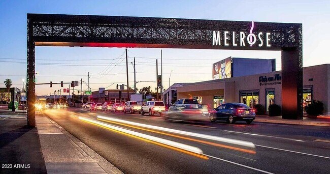 Building Photo - 1301 W Glenrosa Ave