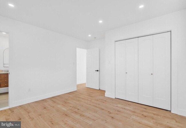 Building Photo - 6810 Weaver Ave