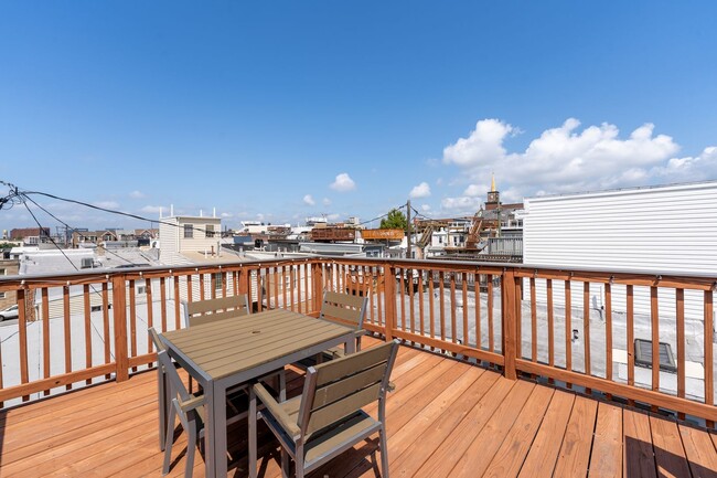 Building Photo - 4-Bedroom, 3-Bathroom with Garage - Canton...
