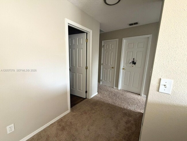 Building Photo - 233 Aldridge Ln