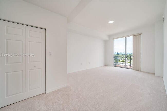 Building Photo - 140 S Dixie Hwy