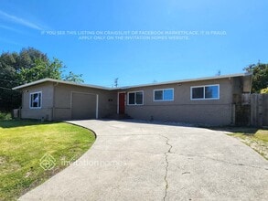 Building Photo - 620 Lynn Ave