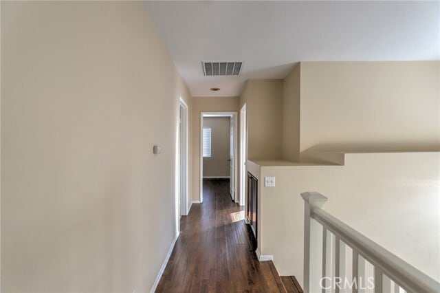 Building Photo - 732 N Siavohn Dr