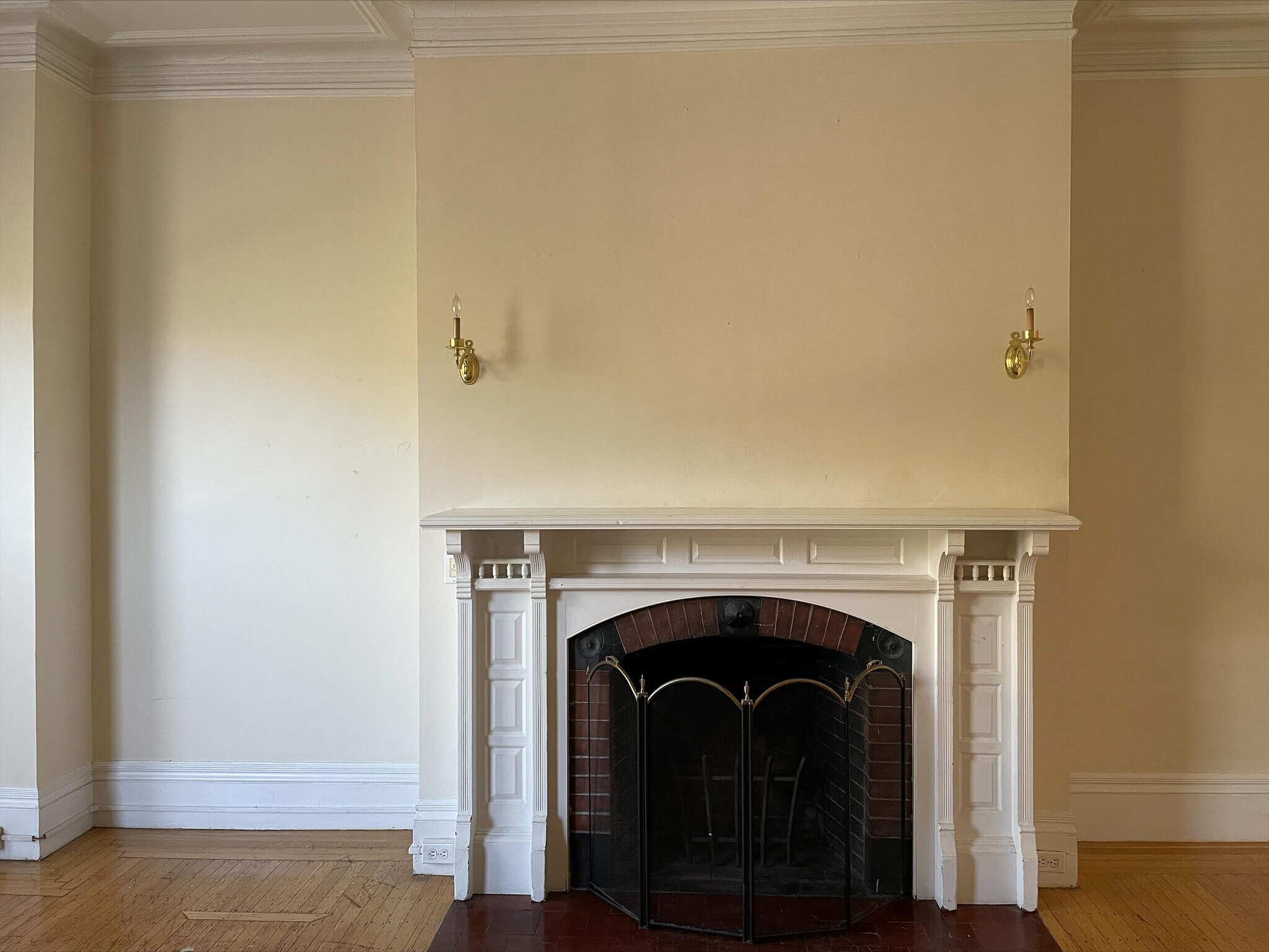 Main Room 2 - 336 Marlborough St