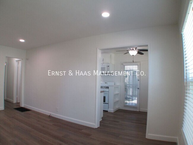 Building Photo - 4531 N Banner Dr