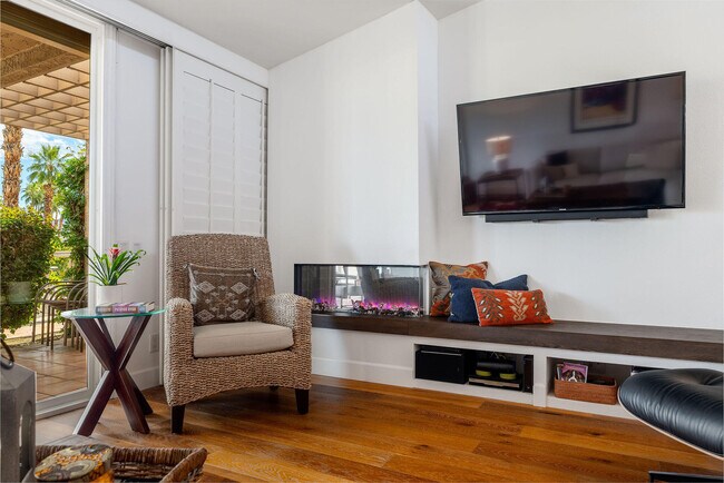 Building Photo - 48910 Noline Pl