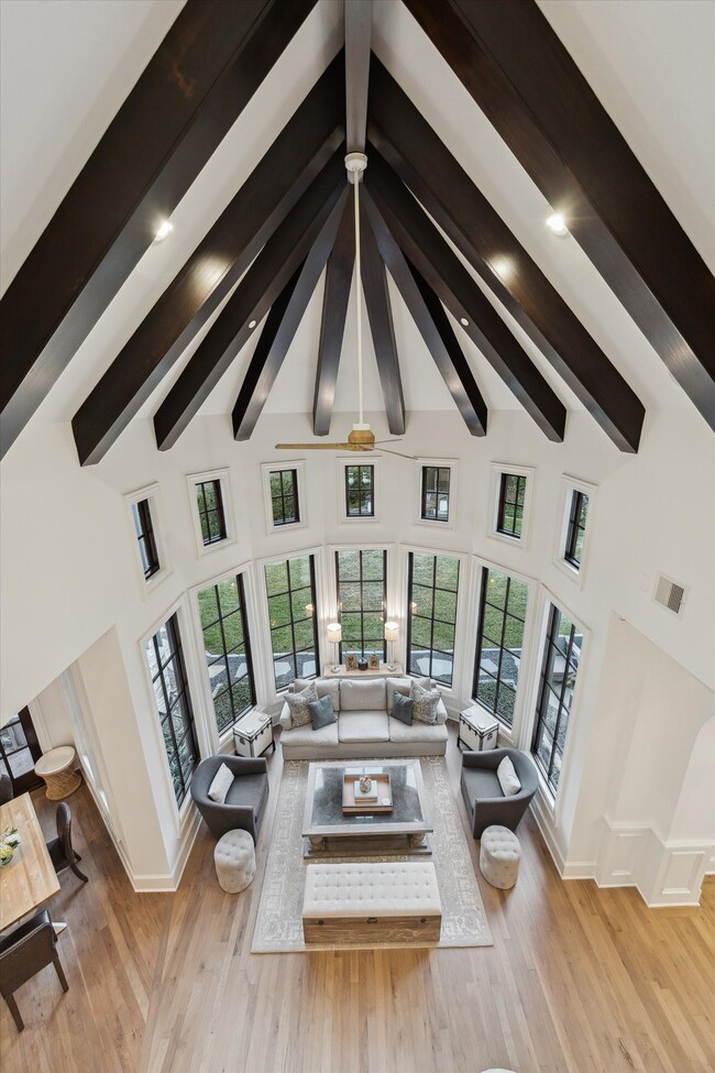 Building Photo - 20 Lacewood Ln