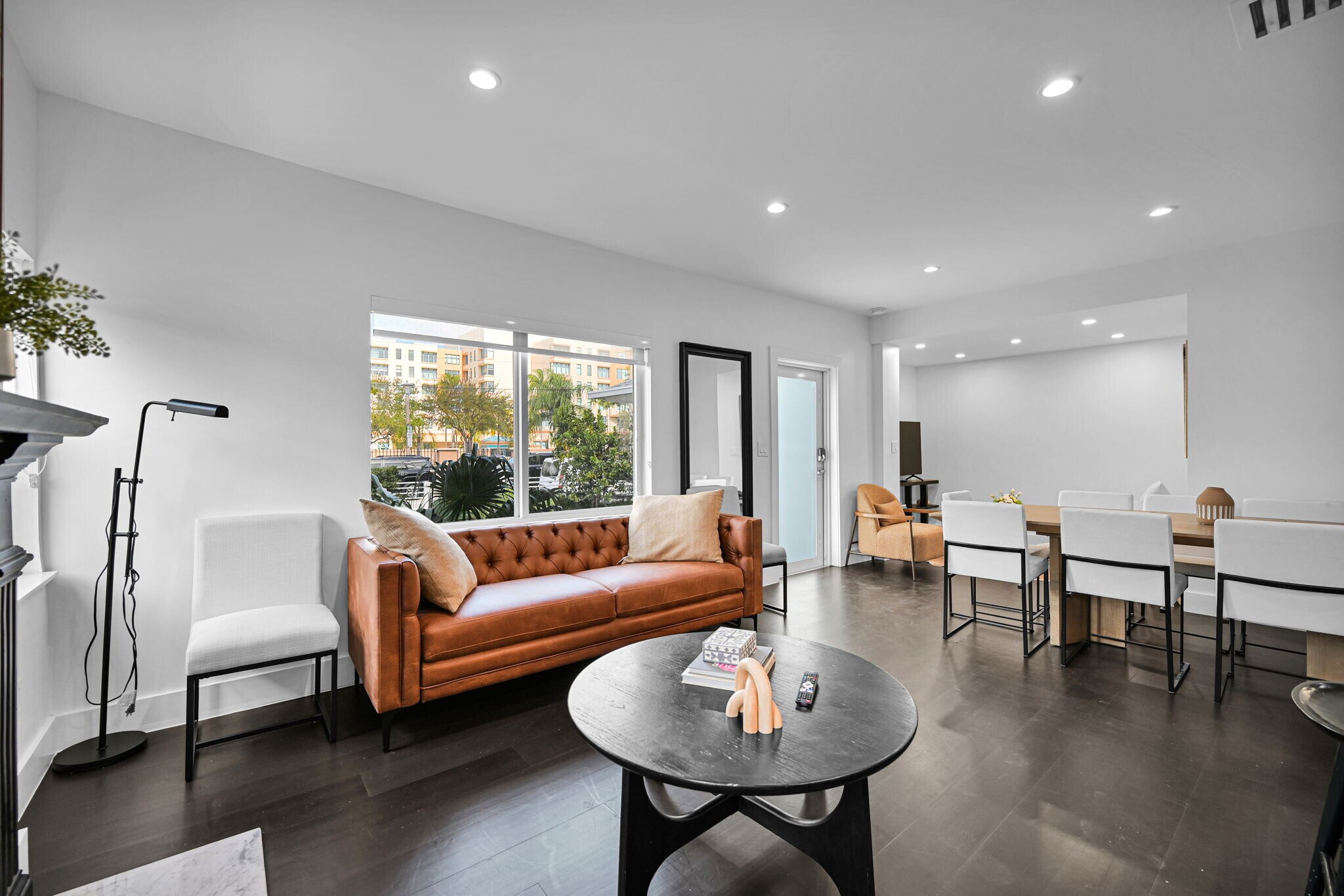 Building Photo - 150 NE 50th Ter