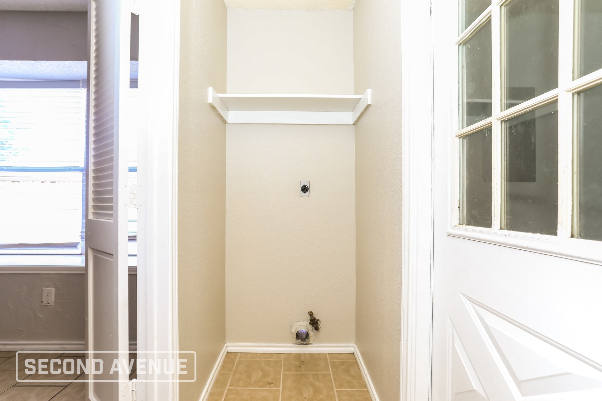 Building Photo - 7002 Hawaii Ln