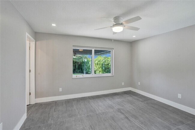 Building Photo - 11627 SW 50th St