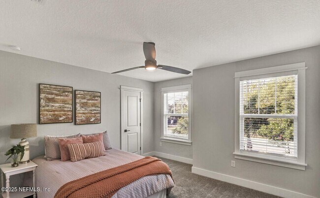 Building Photo - 1328 6th Ave N