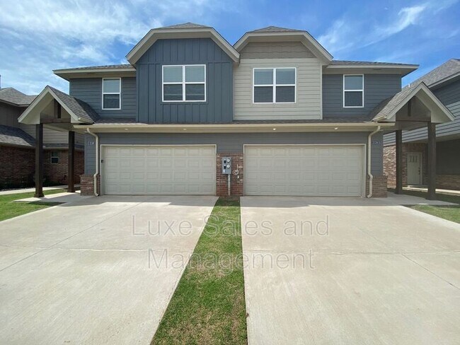 Building Photo - 2124 Camino Del Plaza Ln