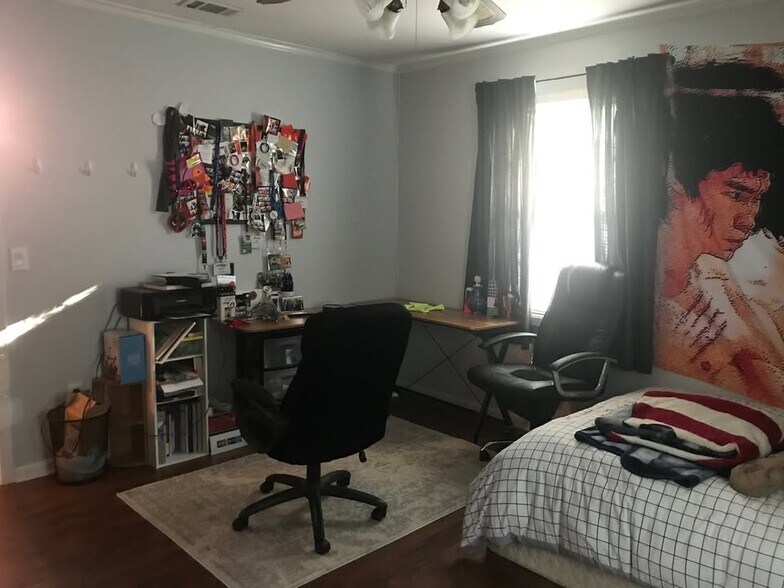 Bedroom 4 - 311 Linden Cir
