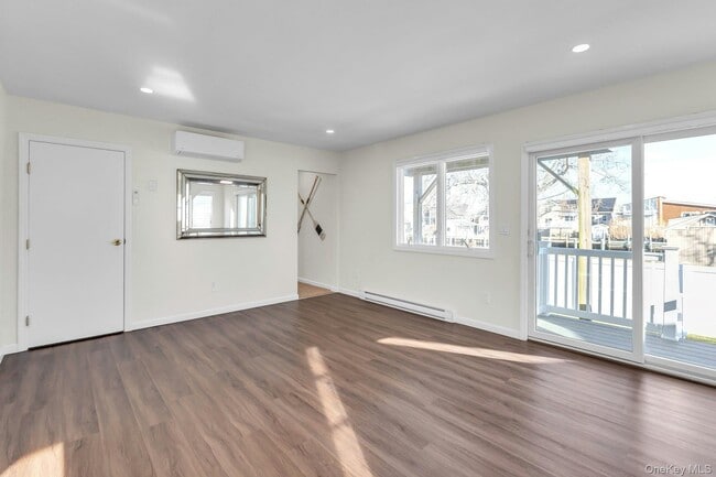 Building Photo - 26 Namkee Ln