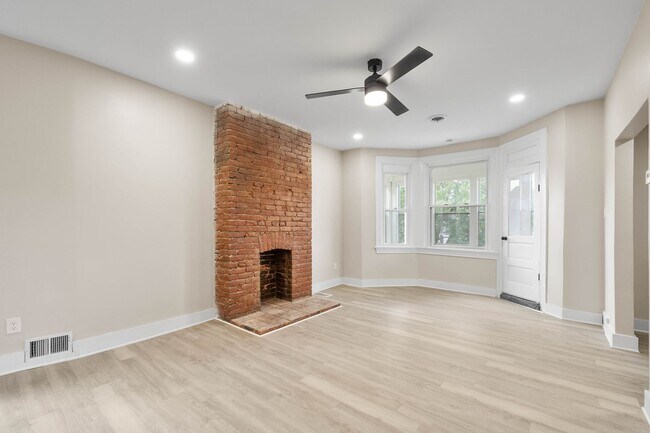 Building Photo - 313 Kambach St