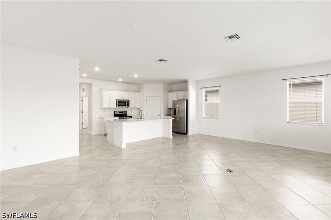 Building Photo - 2525 Kona Wy